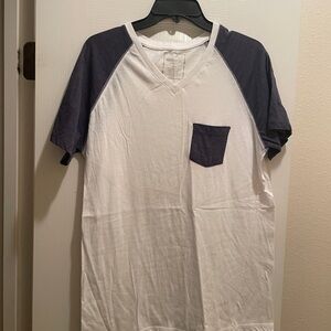 PacSun White and Black Short Sleeve Tees